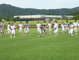 慶應義塾の野球を広めたい「慶球会」