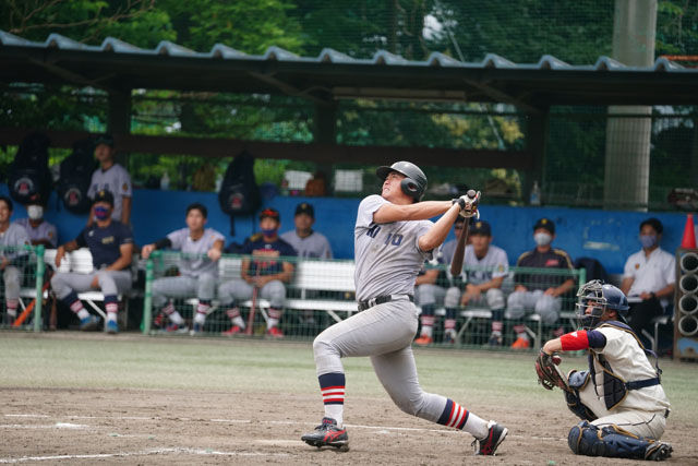 Mature Cup 本塁打を放った小川慶太（文学部4年・浜松西高）