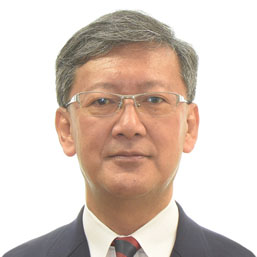 前野球部長　岡　　浩太郎