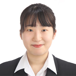 マネジャー　石坂　梨紗
