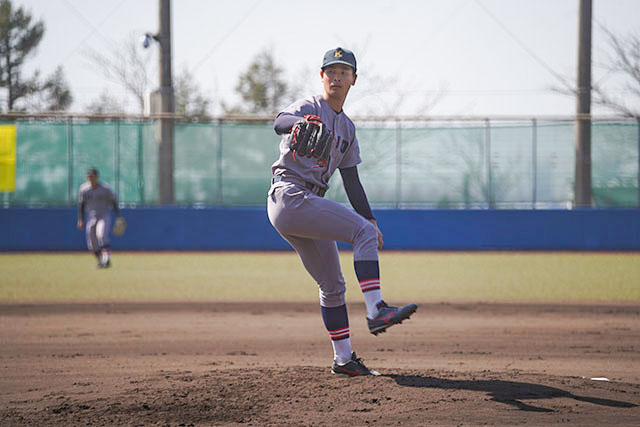 今シーズン18番を背負う渡辺和大の写真