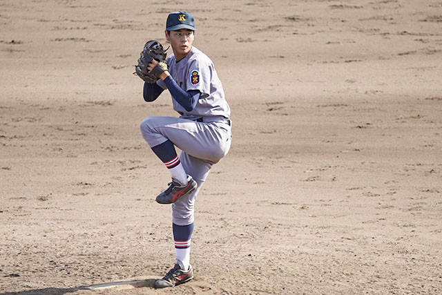 サマーリーグのMVPに選出された勝倉拓海 (東京都市大付・文3)の写真